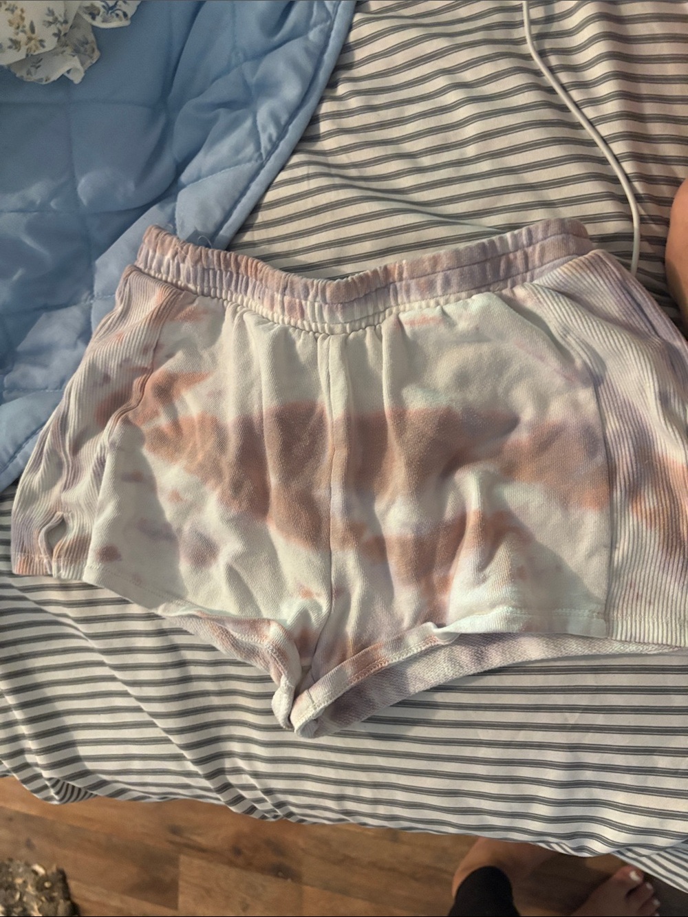 Aeropostale White, Pink & Brown Tie-Dye Ribbed Lounge Shorts